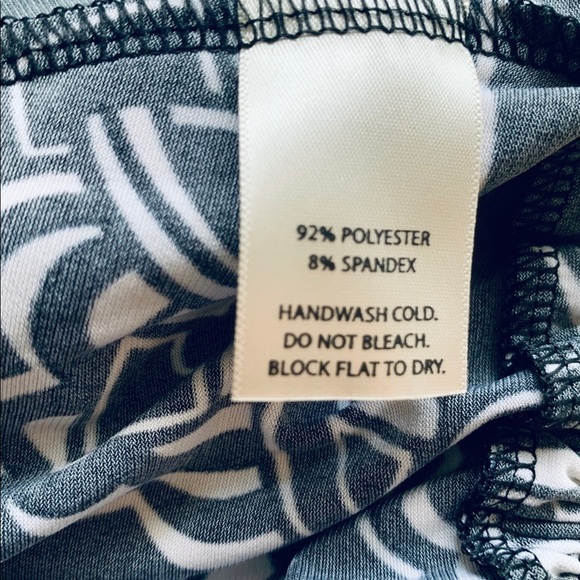 WHITE house black market peasant blouse size XS - Picture 6 of 6